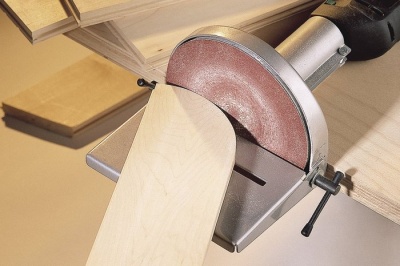 Круг абразивный шлифовальный на липучке Ø125 P240 (УПАКОВКА ПО 100ШТ) Круг абразивный шлифовальный на липучке Ø125 P240 (УПАКОВКА ПО 100ШТ)